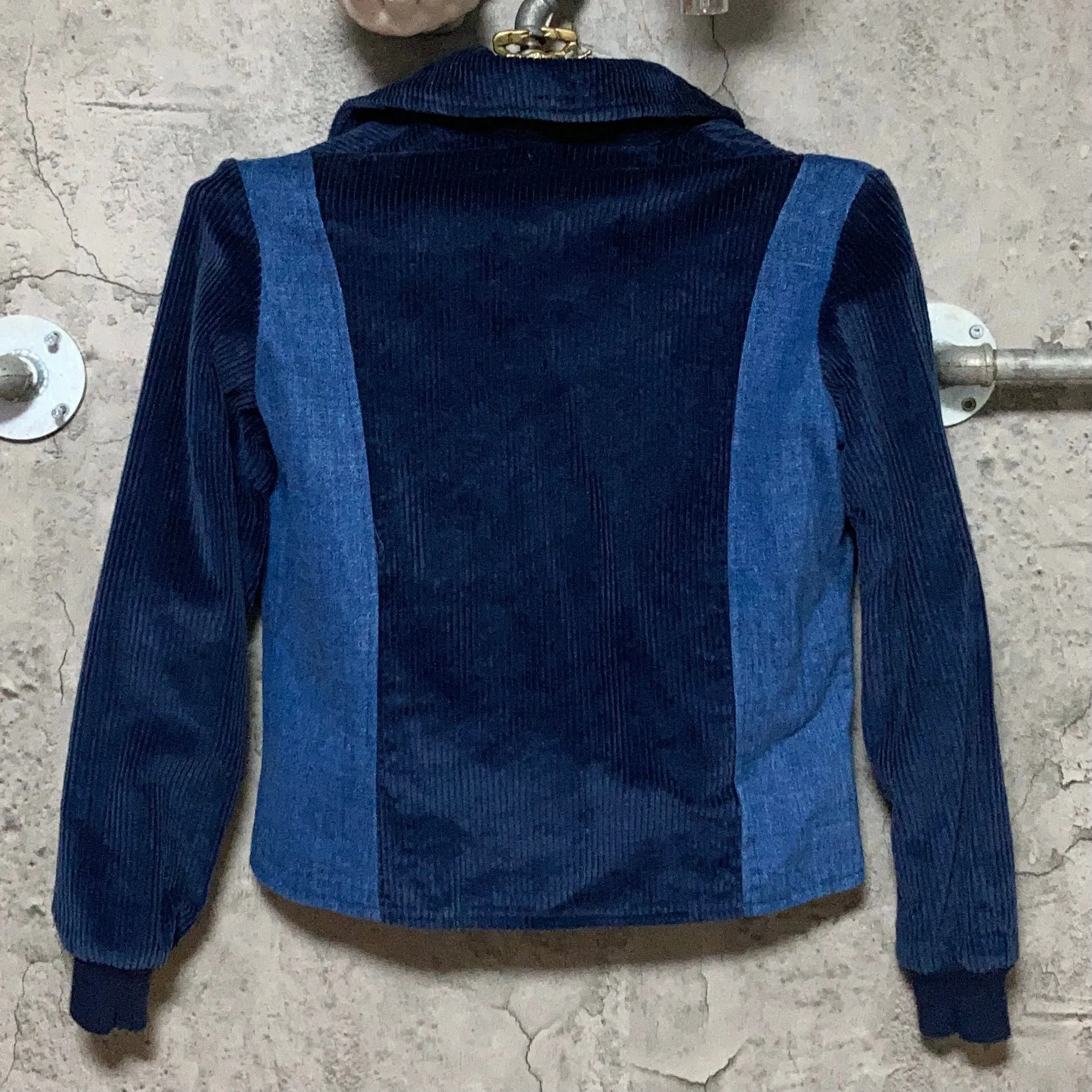 70's corduroy jacket St.moritz almor of Canada blue navy red