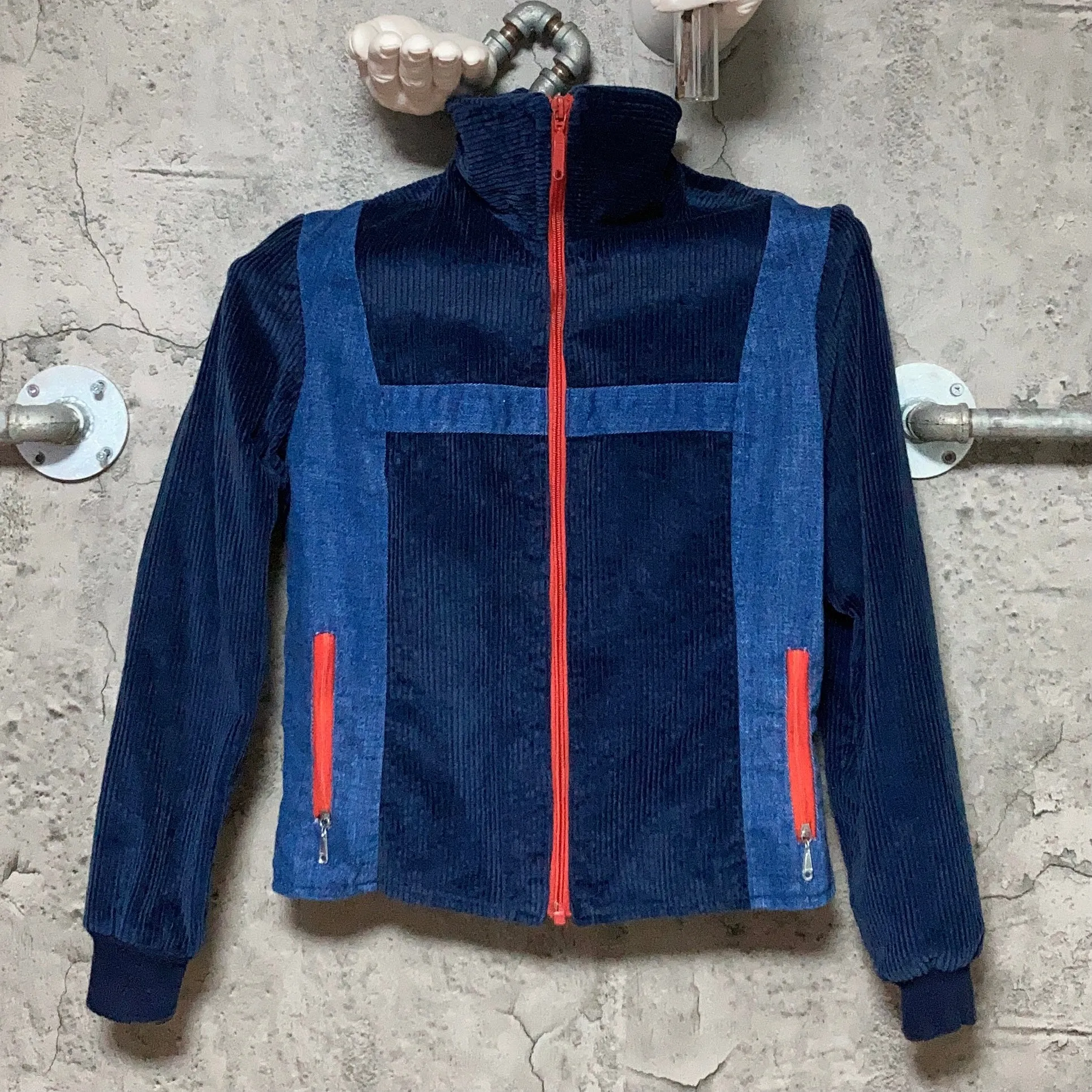 70's corduroy jacket St.moritz almor of Canada blue navy red