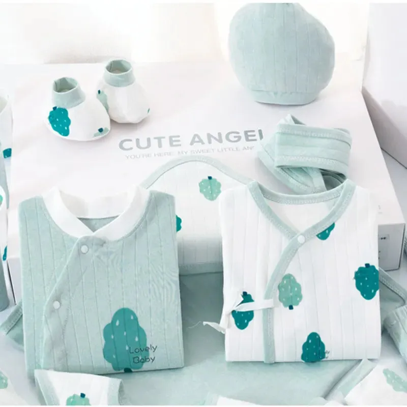 Little Blessings 25 Piece Baby Gift Box – Charming Newborn Shower Essentials