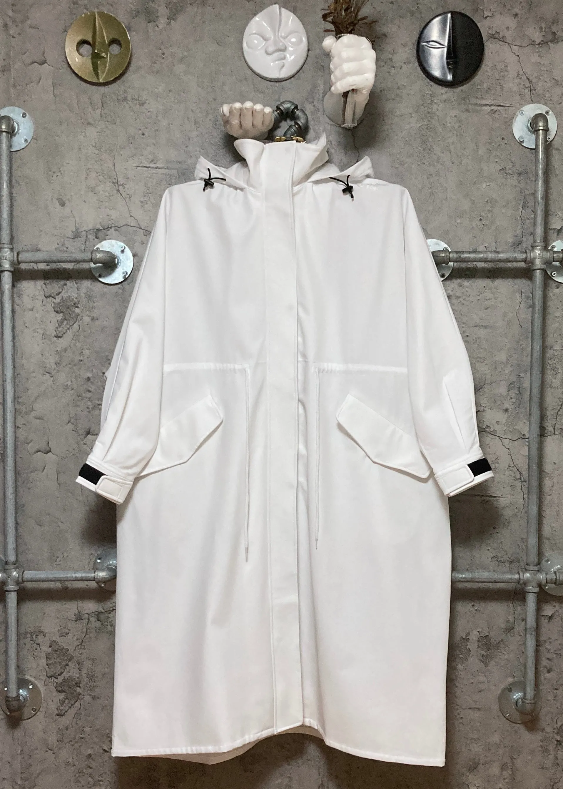 Uiscel water-repellent long coat stand collar white